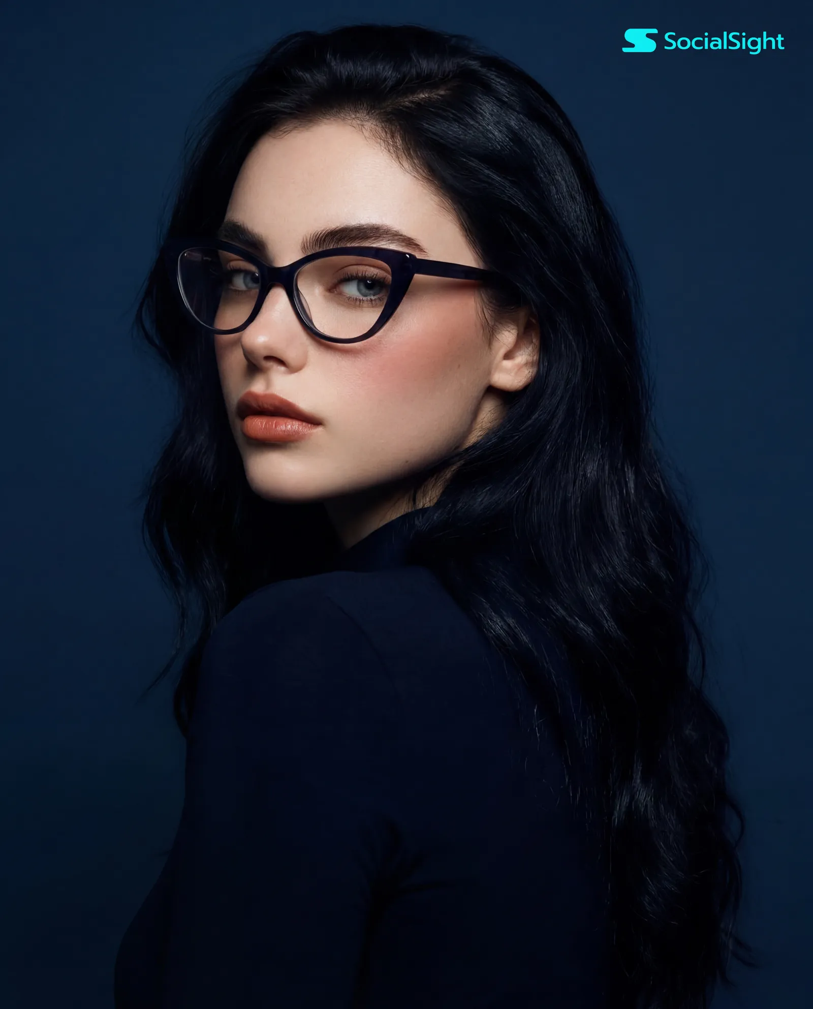 Cat-eye glasses blue studio