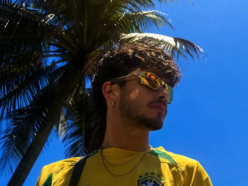 Copacabana Brasil jersey worm-eye shot