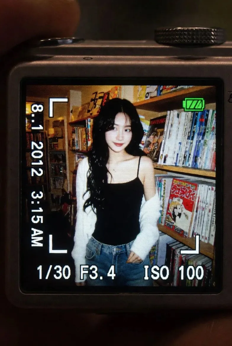 Digicam screen photo aesthetic